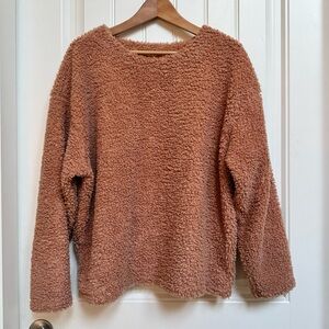Uniqlo Burnt Peach Berber Fleece Crewneck Sweater. Size XL